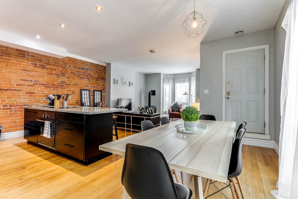Comfortable study area in a Toronto home, suitable for weekly rentals.