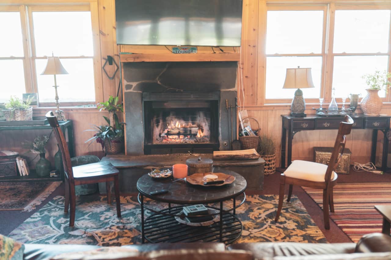Kennedy creek lounge in tavern