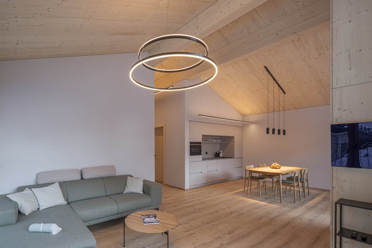 AZ Rofel E02 08 web