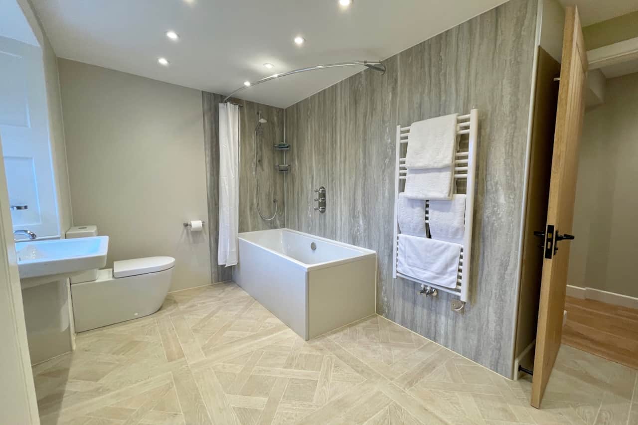 The Old Schoolhouse Bathroom