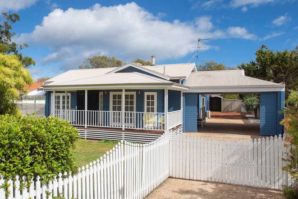Sunnyside Up Beach House Vacation Home in Busselton