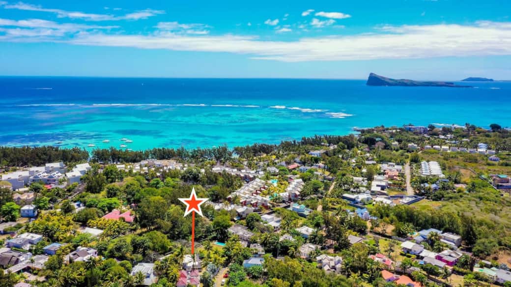 The bungalow is in Bain Boeuf, 500m from famous Bain Boeuf Beach in the North of the island