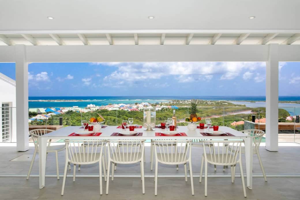 Dining table on the terrace Mango
