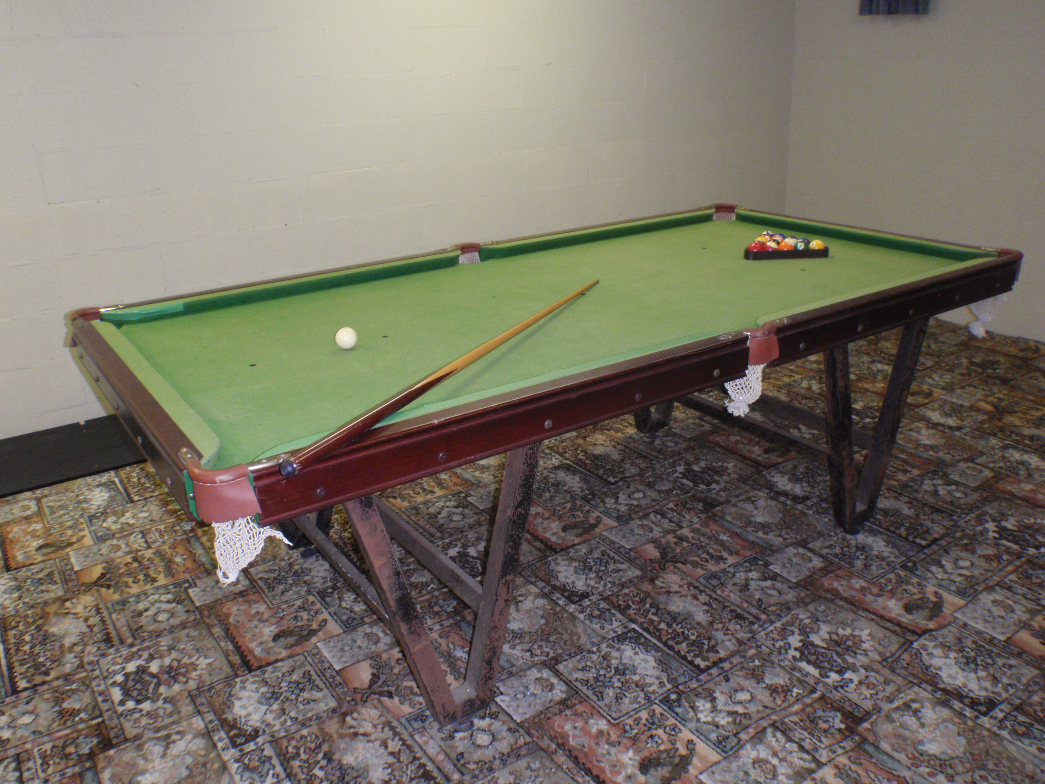Bar & Pool Room