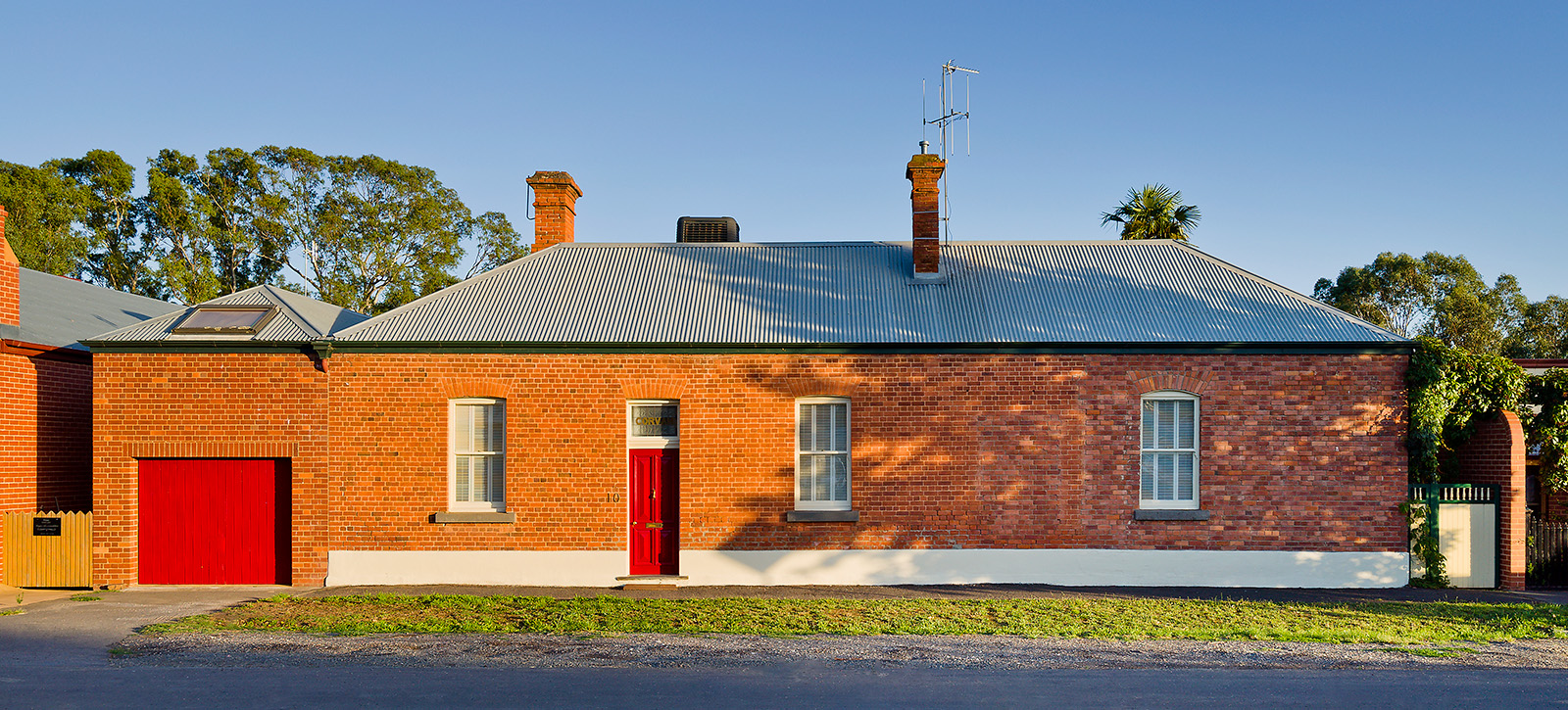 One of Castlemaine's oldest homes restored to its former glory