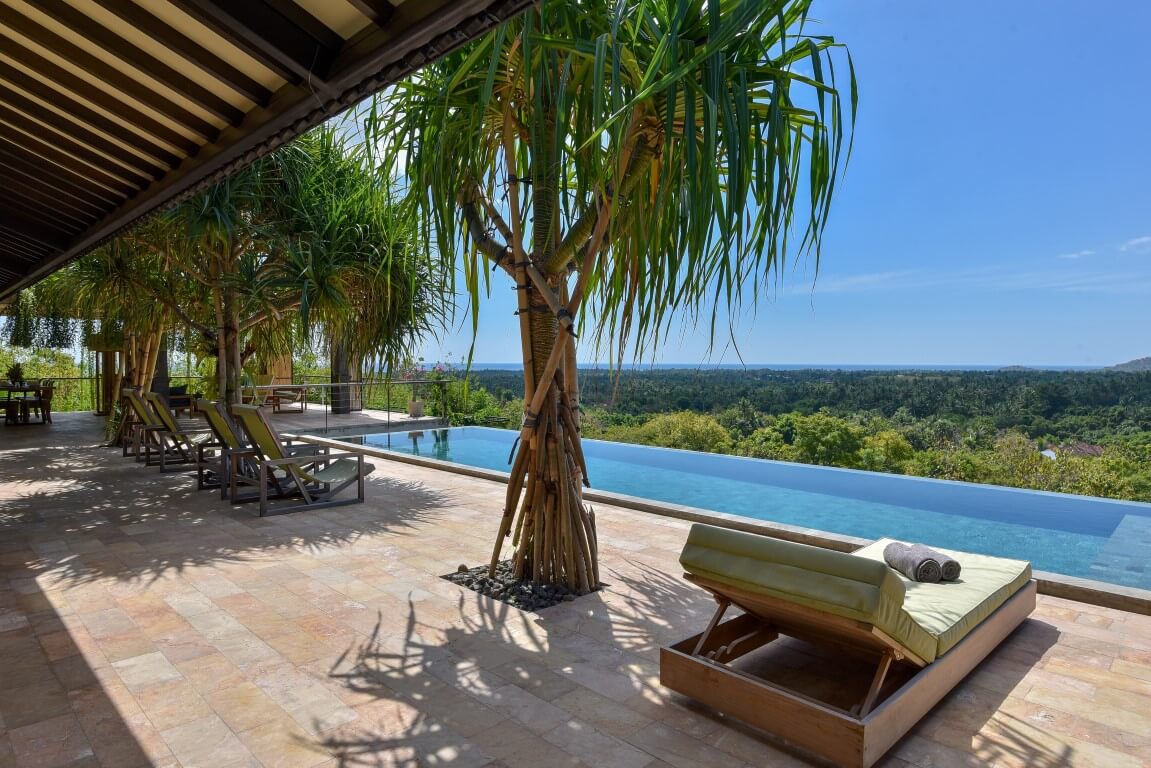 Luxury Villa Barong with private pool and tropical gardens