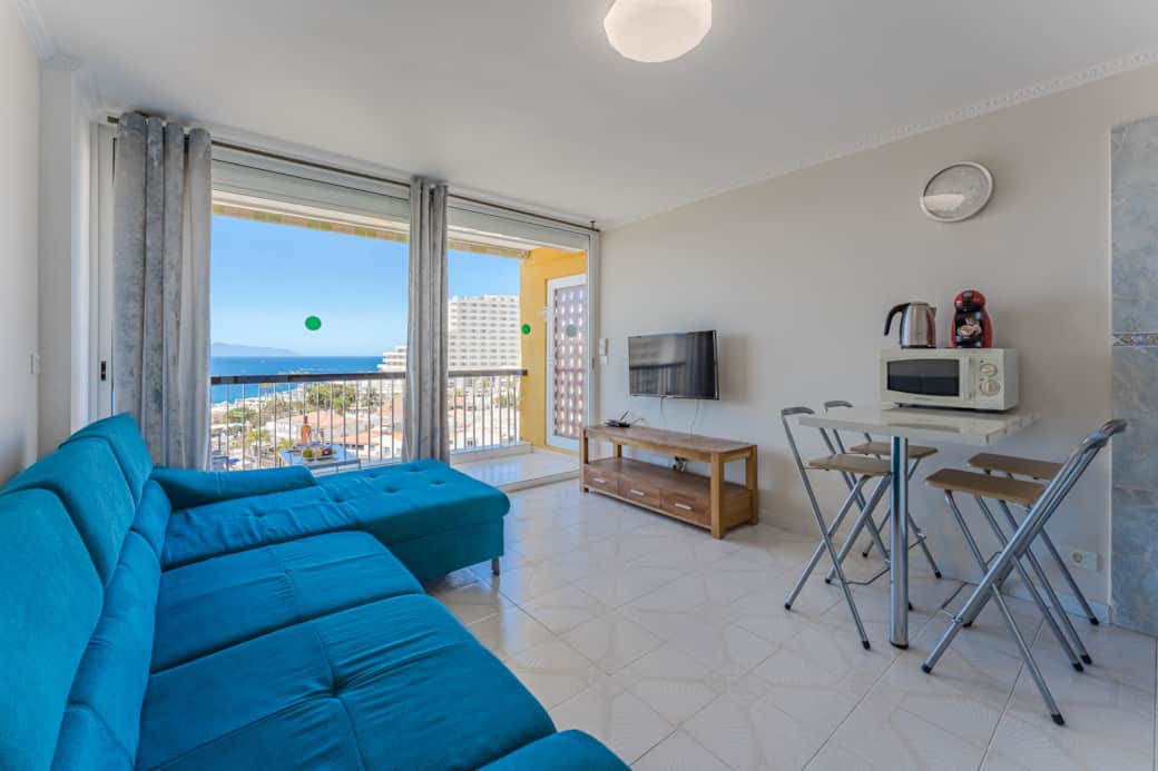 20250407 - a - 15 - Tenerife Rent - Natalia R - Las Americas - Copacabana 90-6