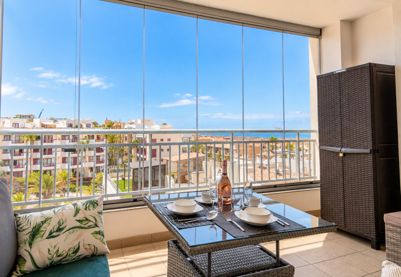 TERRACE AND SEA VIEW SAN REMO