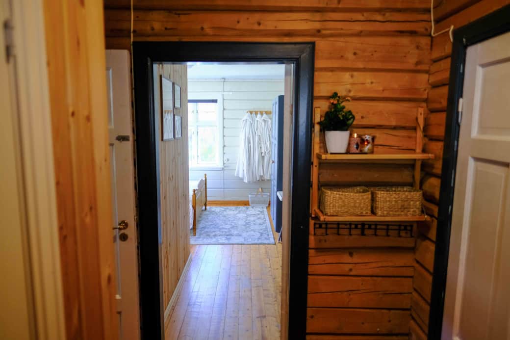 Leave it all - Entrance Leave it all - Entrance