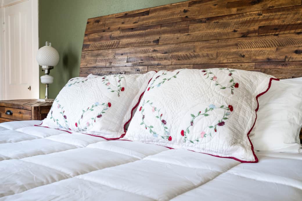 Main floor, bedroom 1, comfort of home