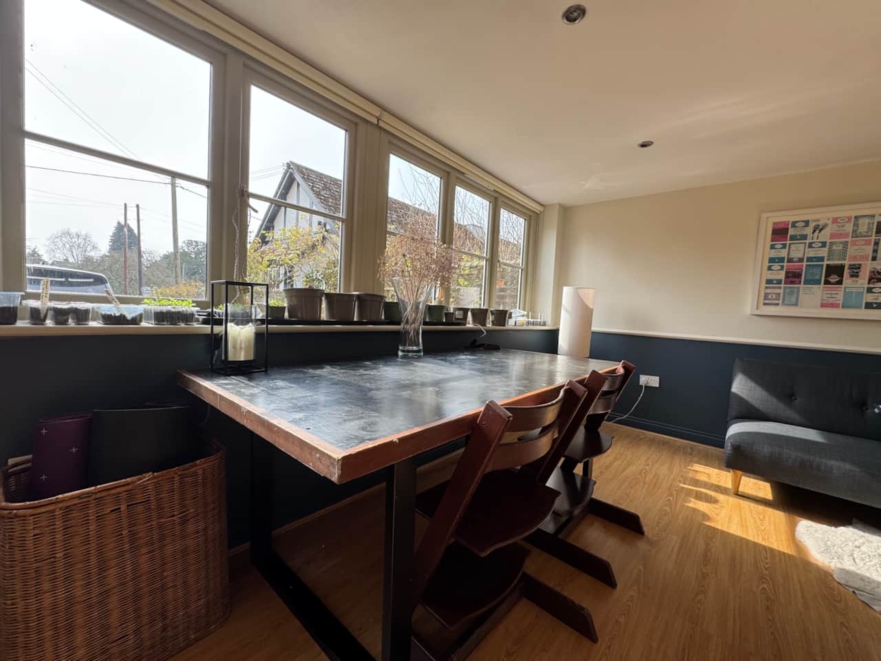 Desk or dining