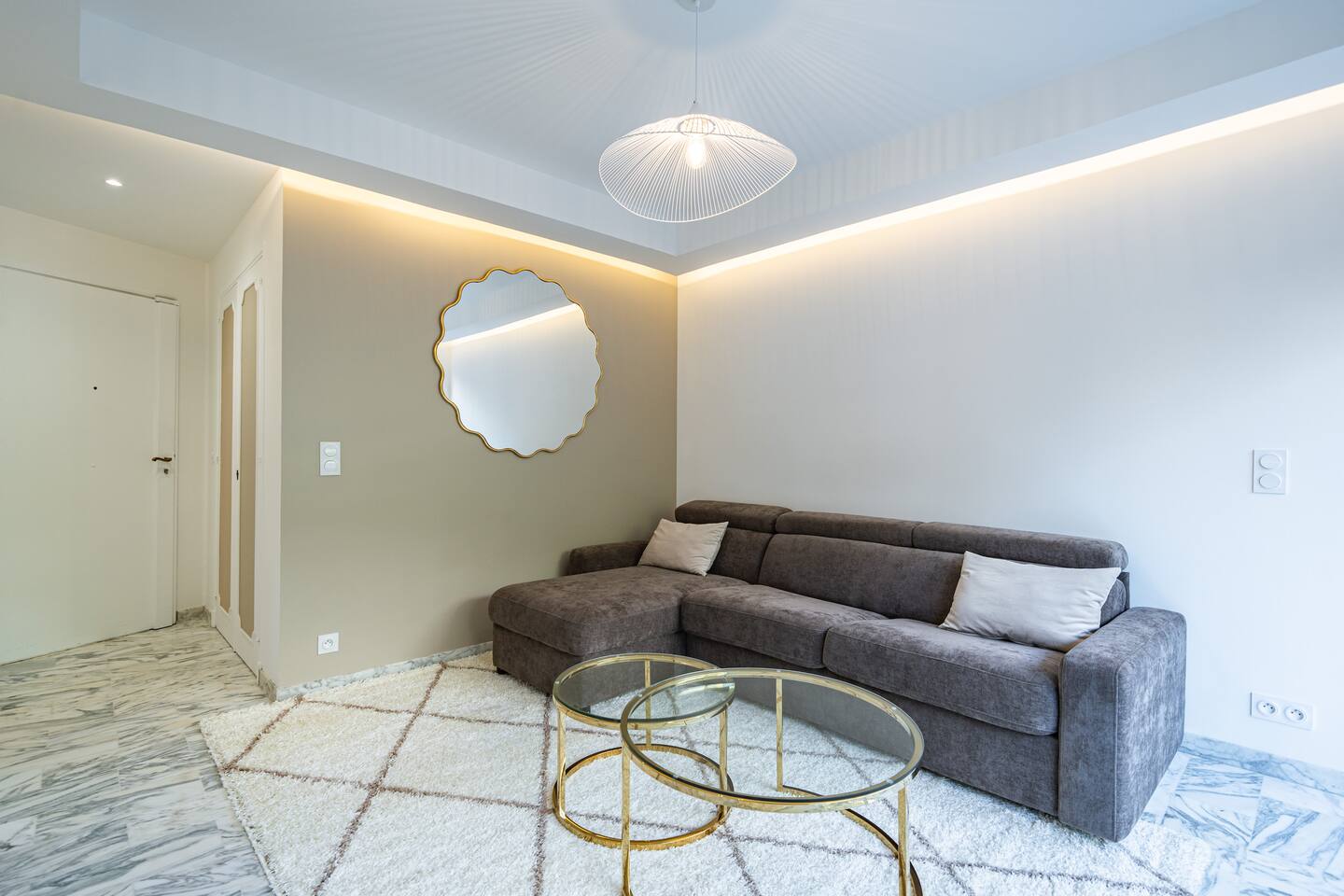 Cannes centre : studio terrasse, climatisation & parking, Cannes