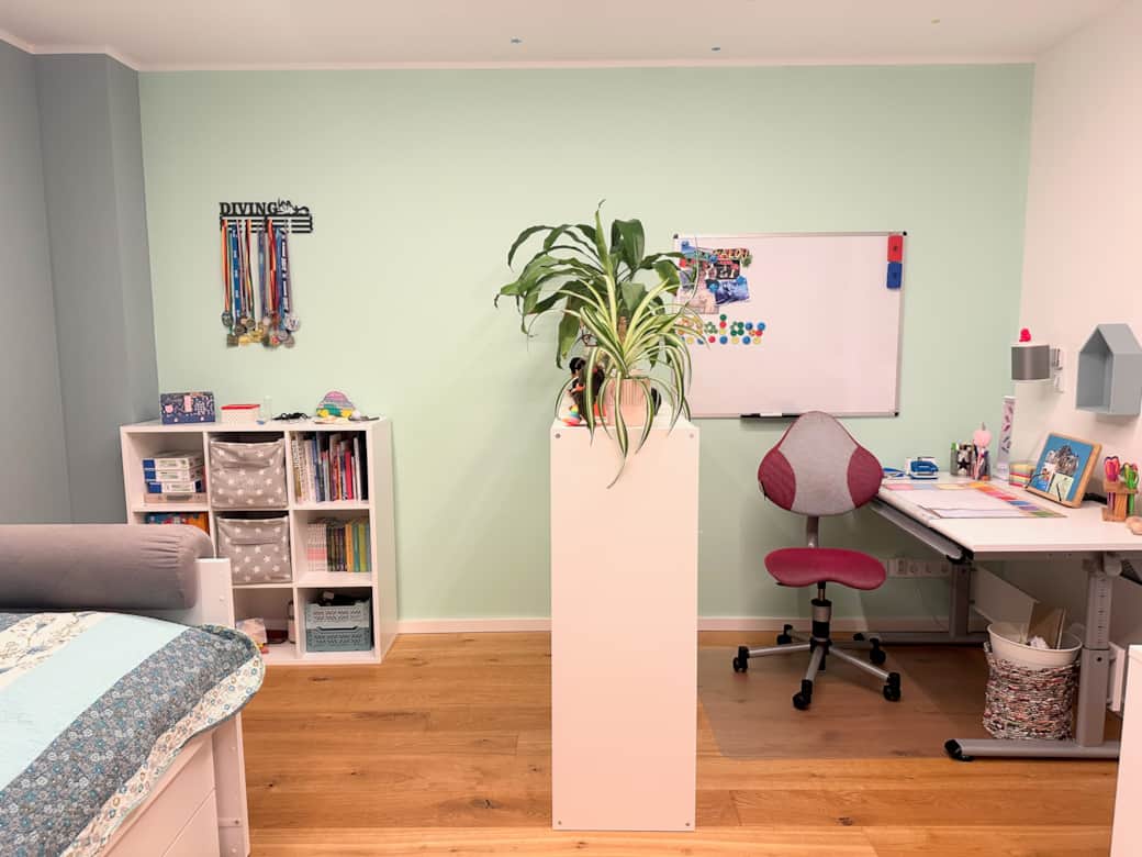 Malou Desk