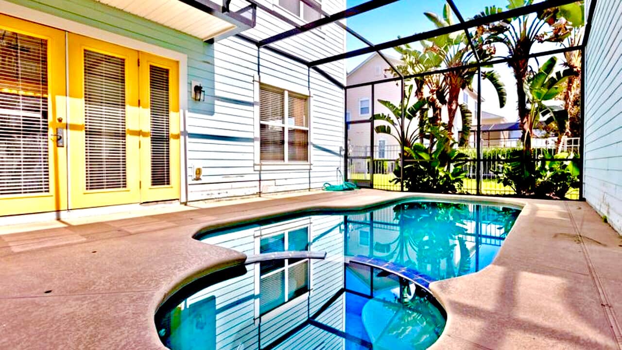 Pool and spa area