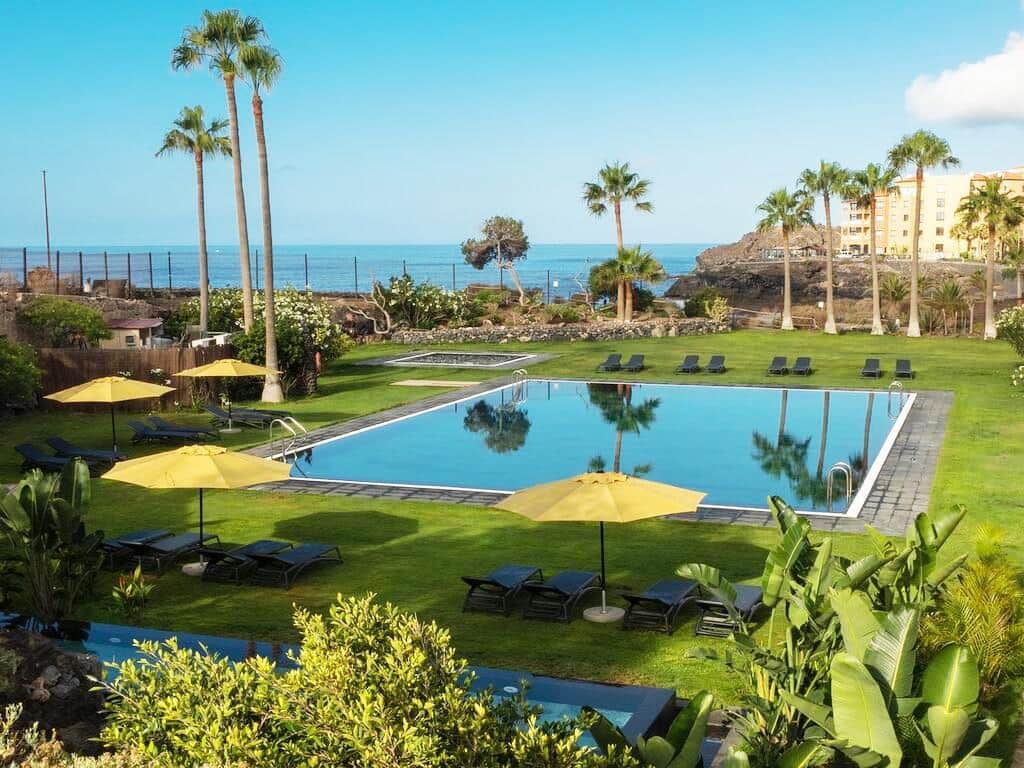 Saltwater swimming pool, heated