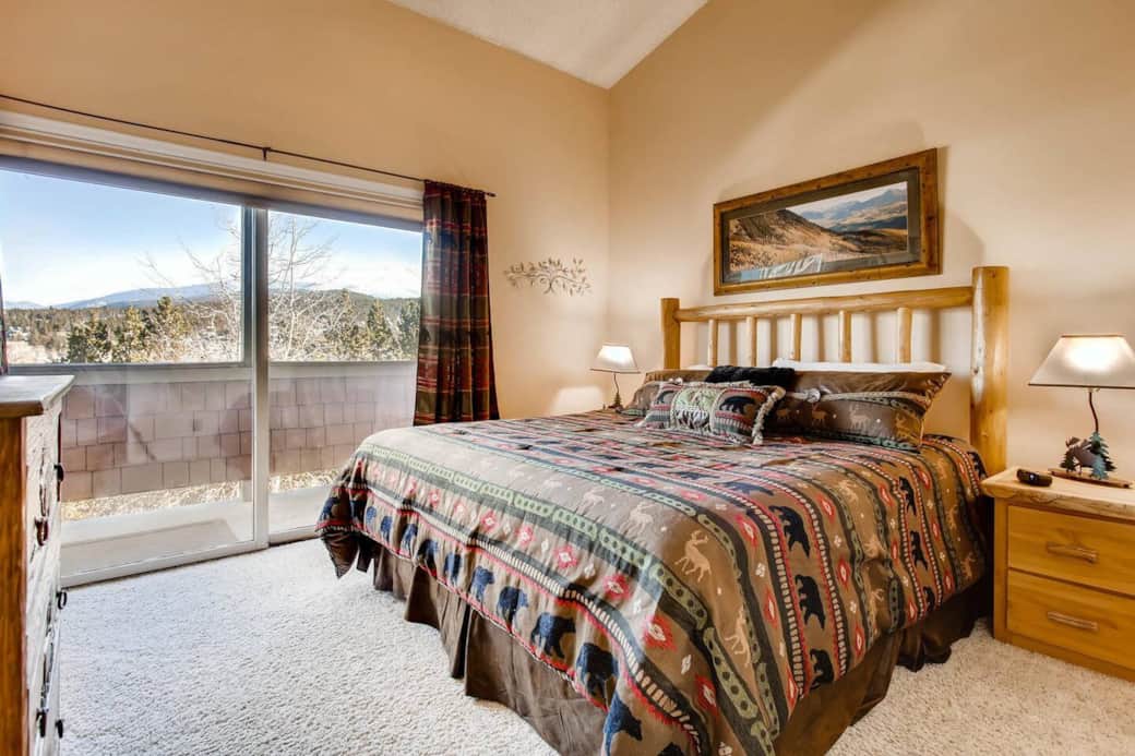 Master Bedroom with brand new king mattress. Master Bedroom with brand new king mattress.