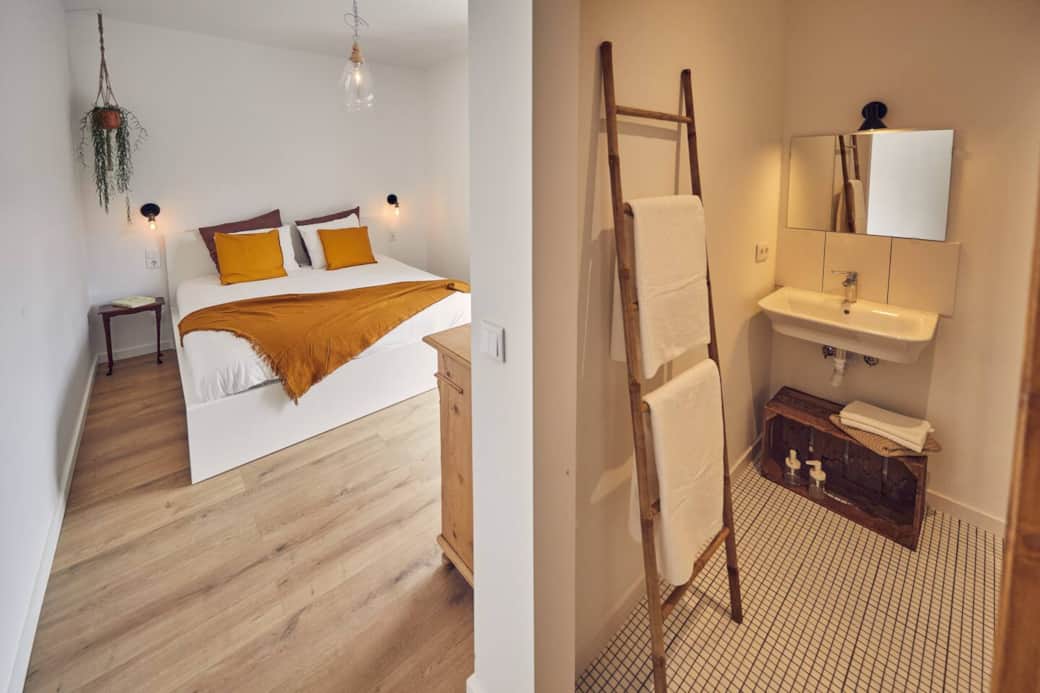 Kingsize bed and private bathroom Kingsize bed and private bathroom