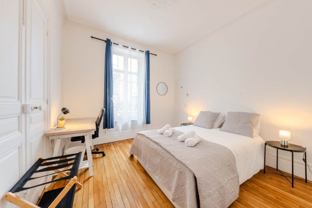 Chambre 1 standing host