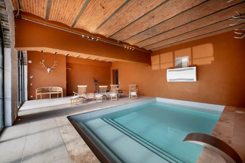 Indoor outdoor pool accommodation Belgium