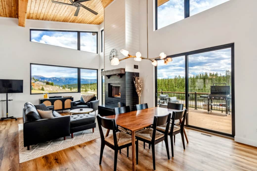 Beautiful great room with 19 ft cedar ceilings and wood burning fireplace.  Incredible views! Beautiful great room with 19 ft cedar ceilings and wood burning fireplace.  Incredible views!