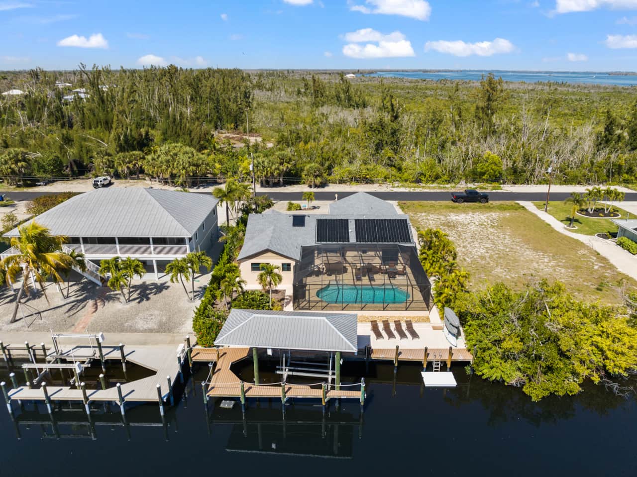 Seaside Villa Manatee Bay