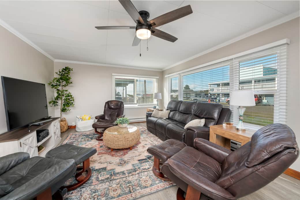 17 2nd Interior Alicia Tisdale Photography Pacific Beach WA 2026-1