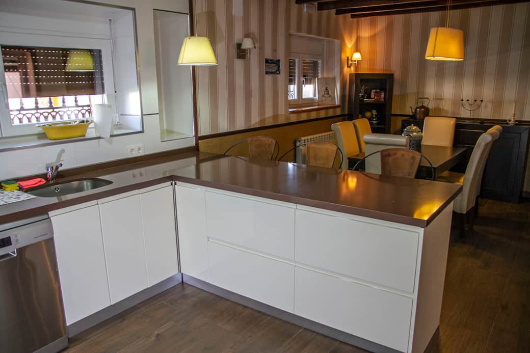 Cocina completamente equipada