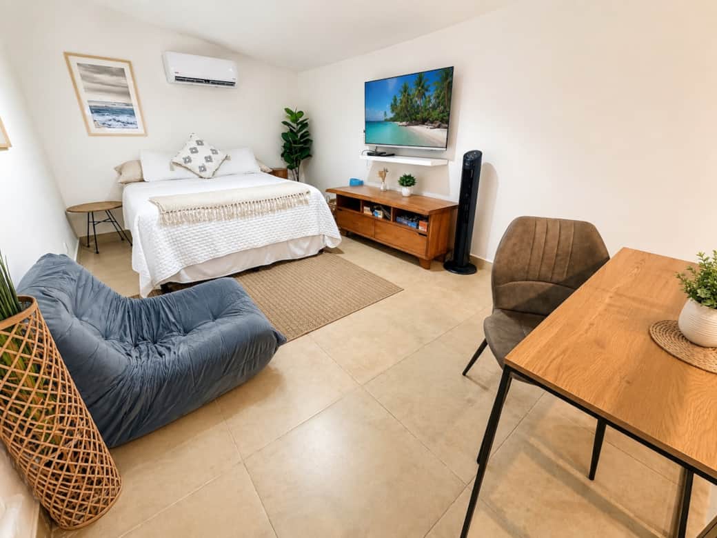 Loft area has a Queen Bed, Comfy Gaming Chair for watching TV, Desk and Chair to take meetings just steps from the Private 2nd Floor Balcony. The Views are Amazing!