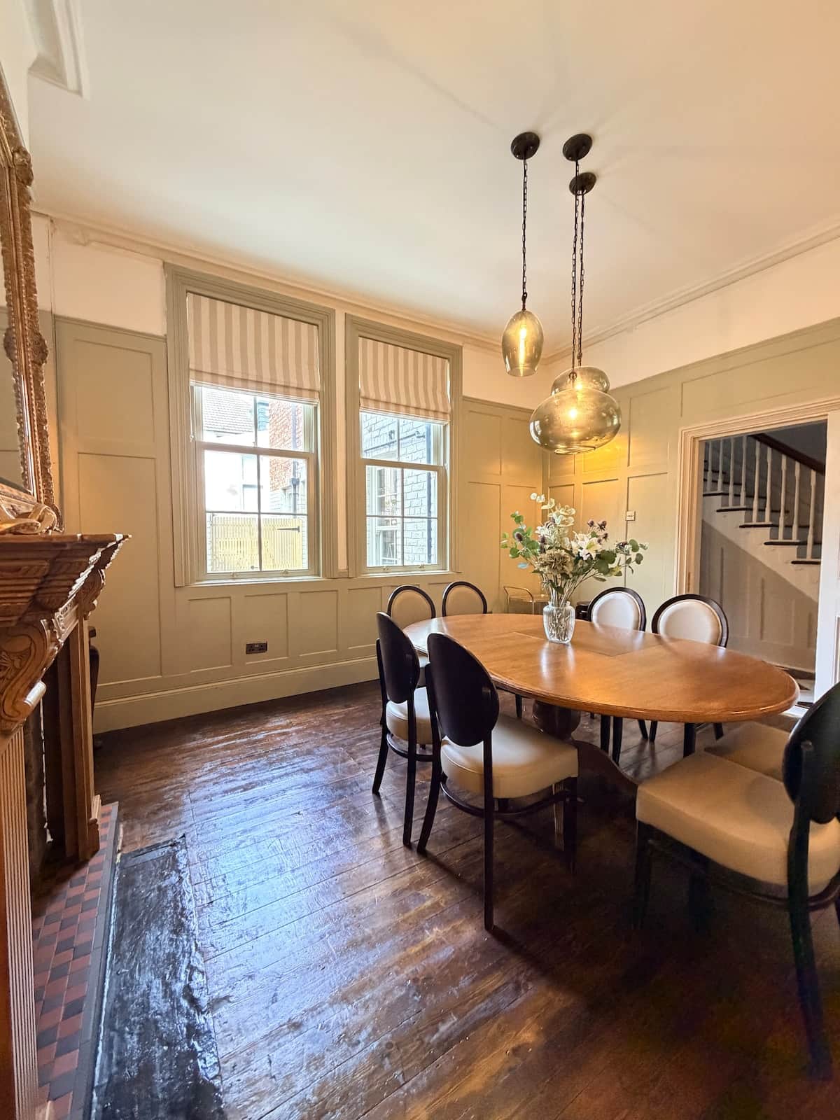 Room for your people to dine