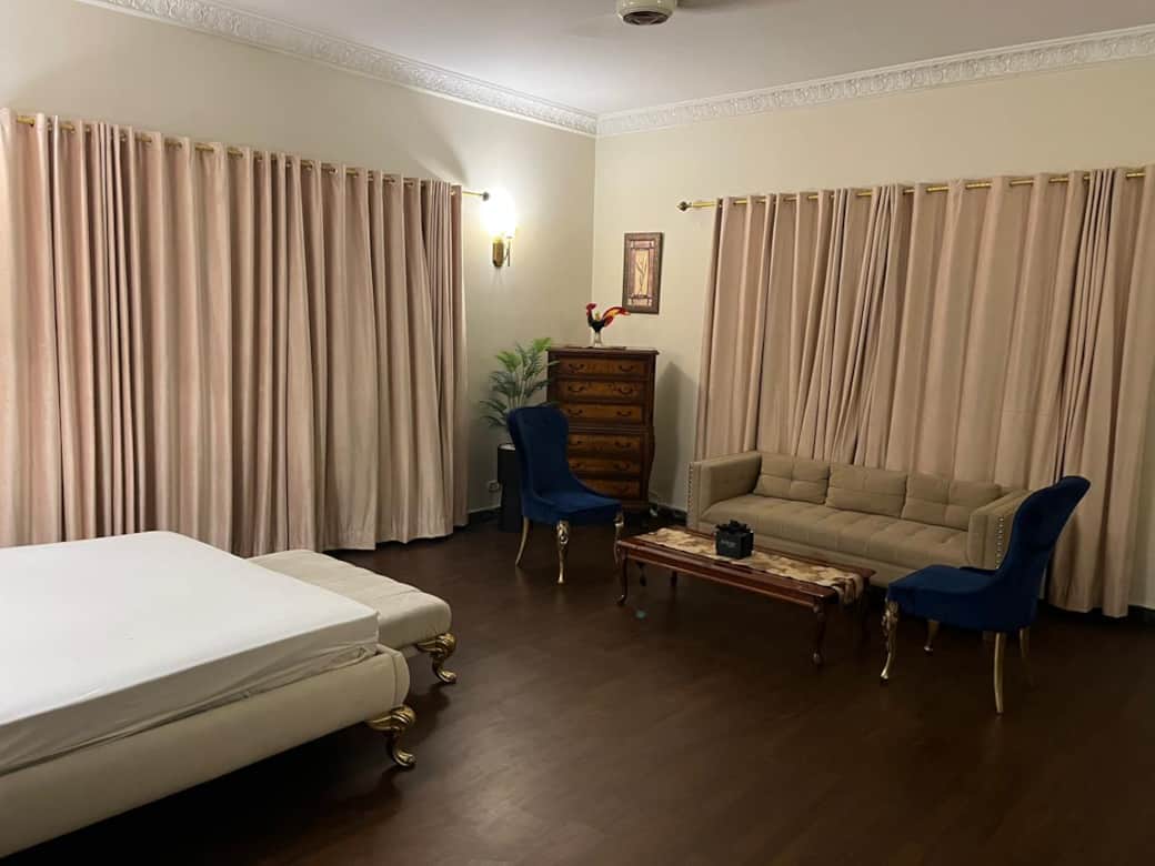 Bedroom-1 (2)