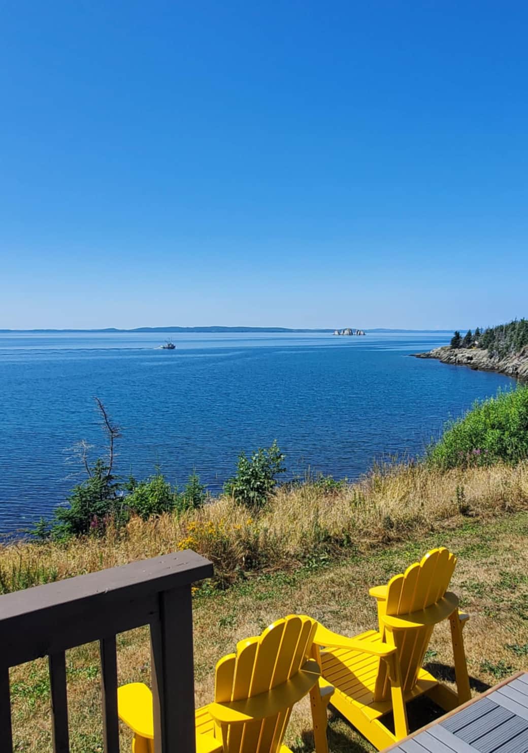 Watch the fishing boats Watch the fishing boats