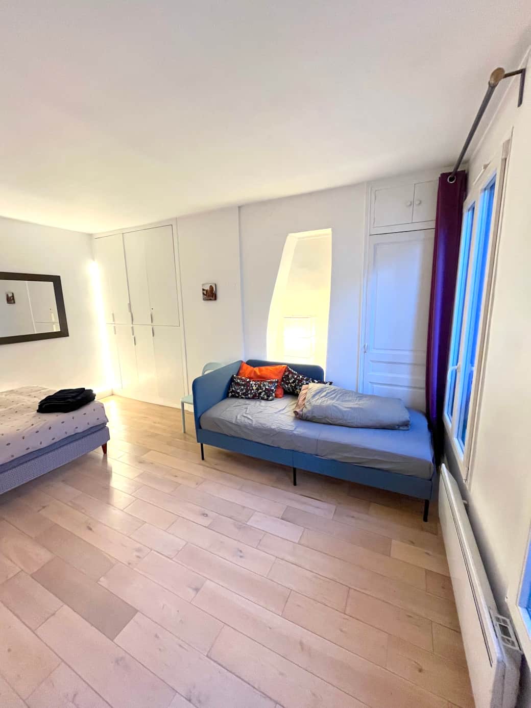 Bedroom with a double bed and 1 single bed
