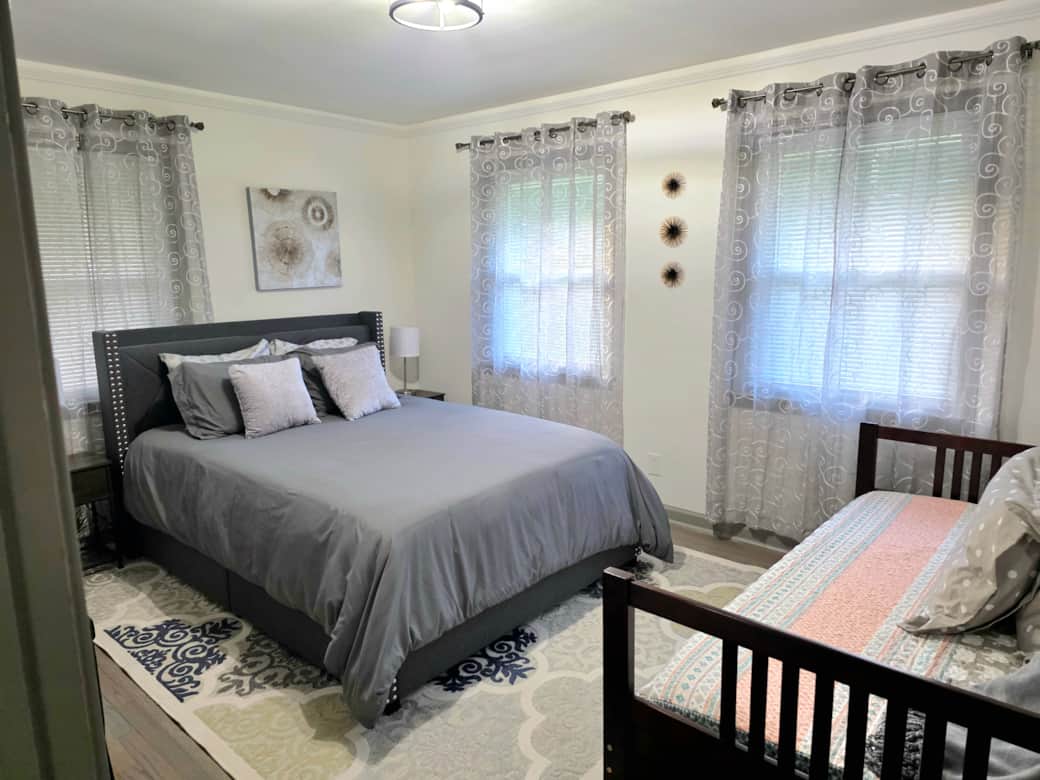 Family Friendly Bedroom sleeps 3 Family Friendly Bedroom sleeps 3