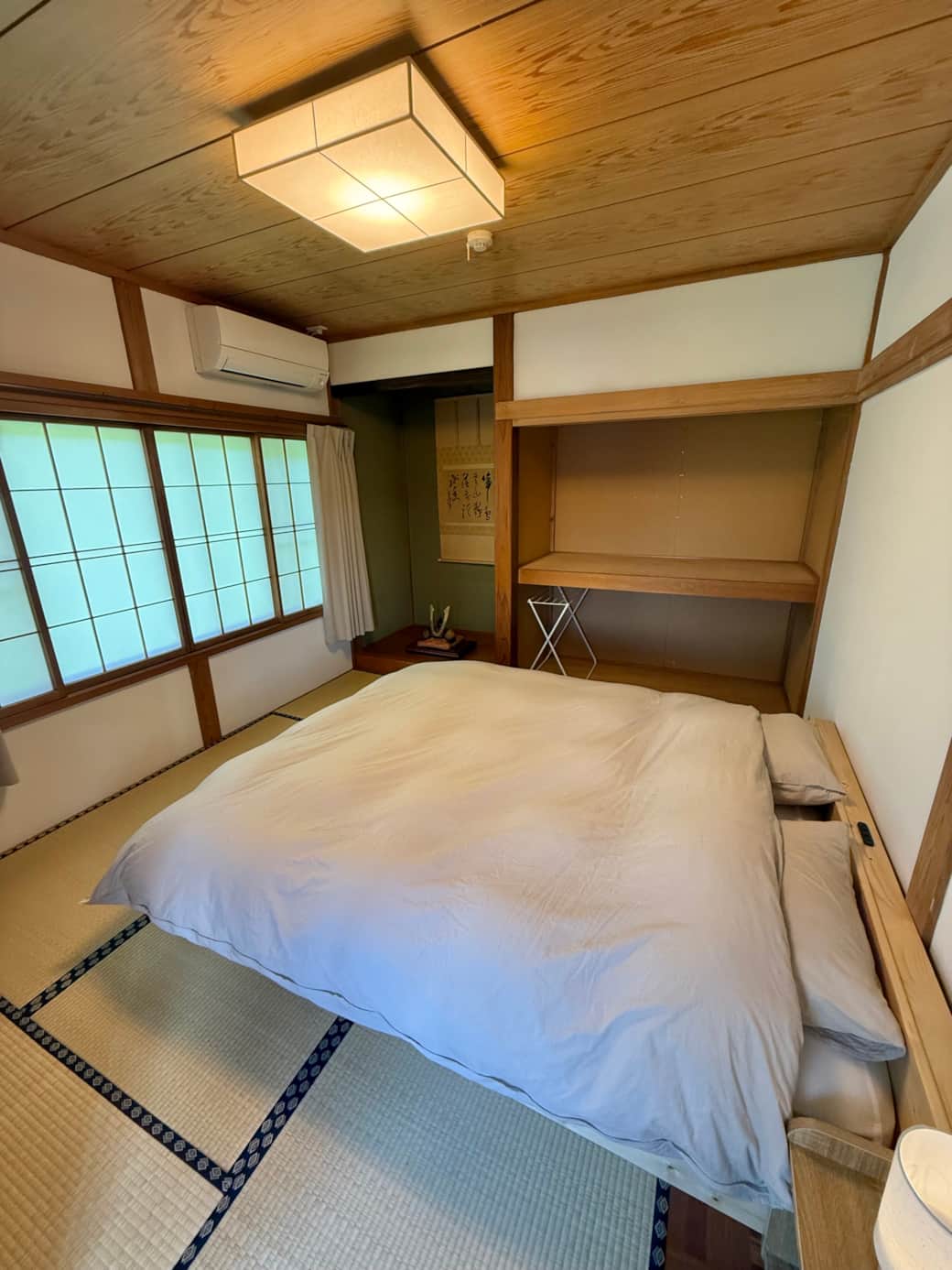 Queen Bedroom 1