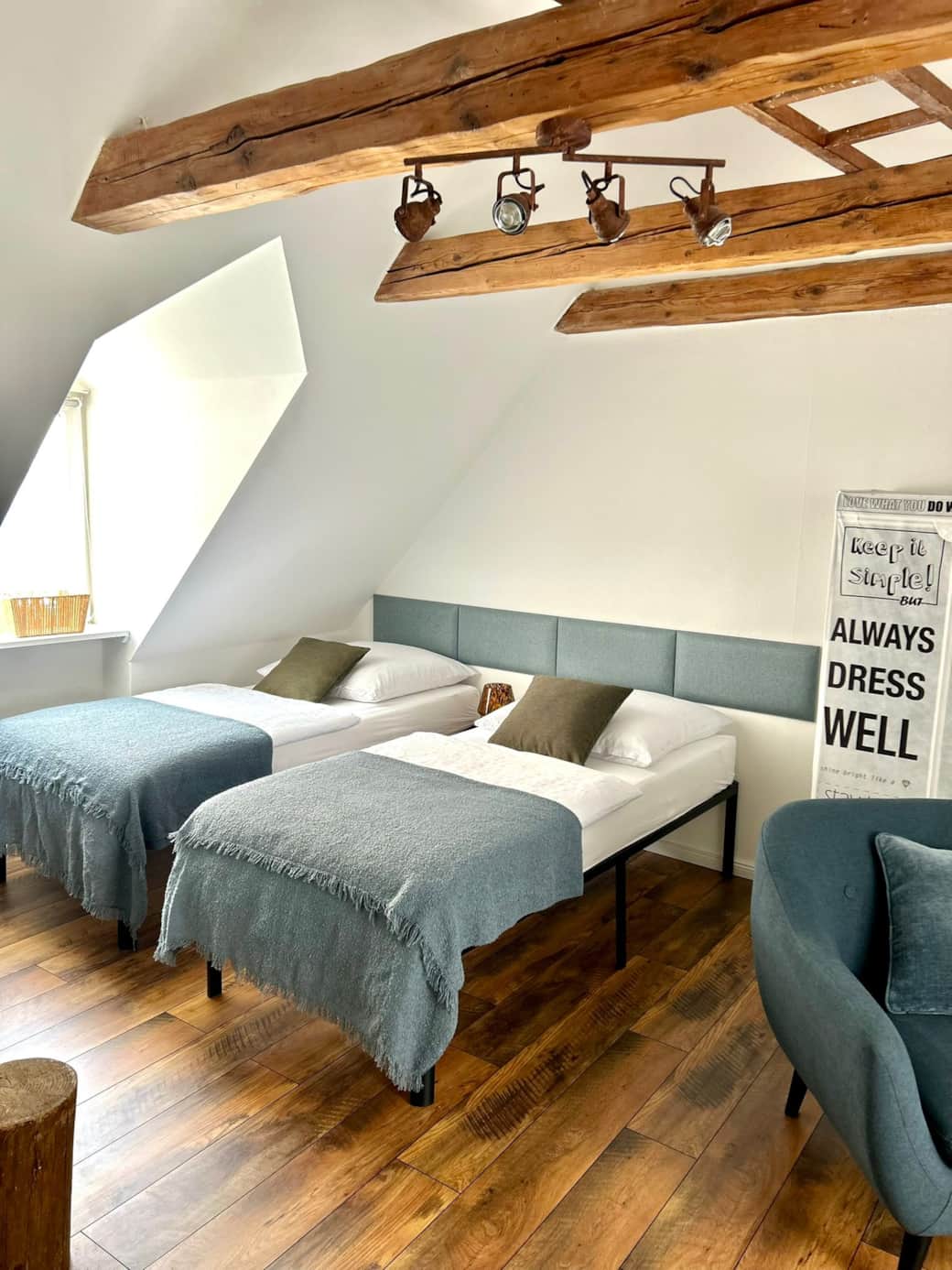 Wohnzimmer Einzelbett 3
