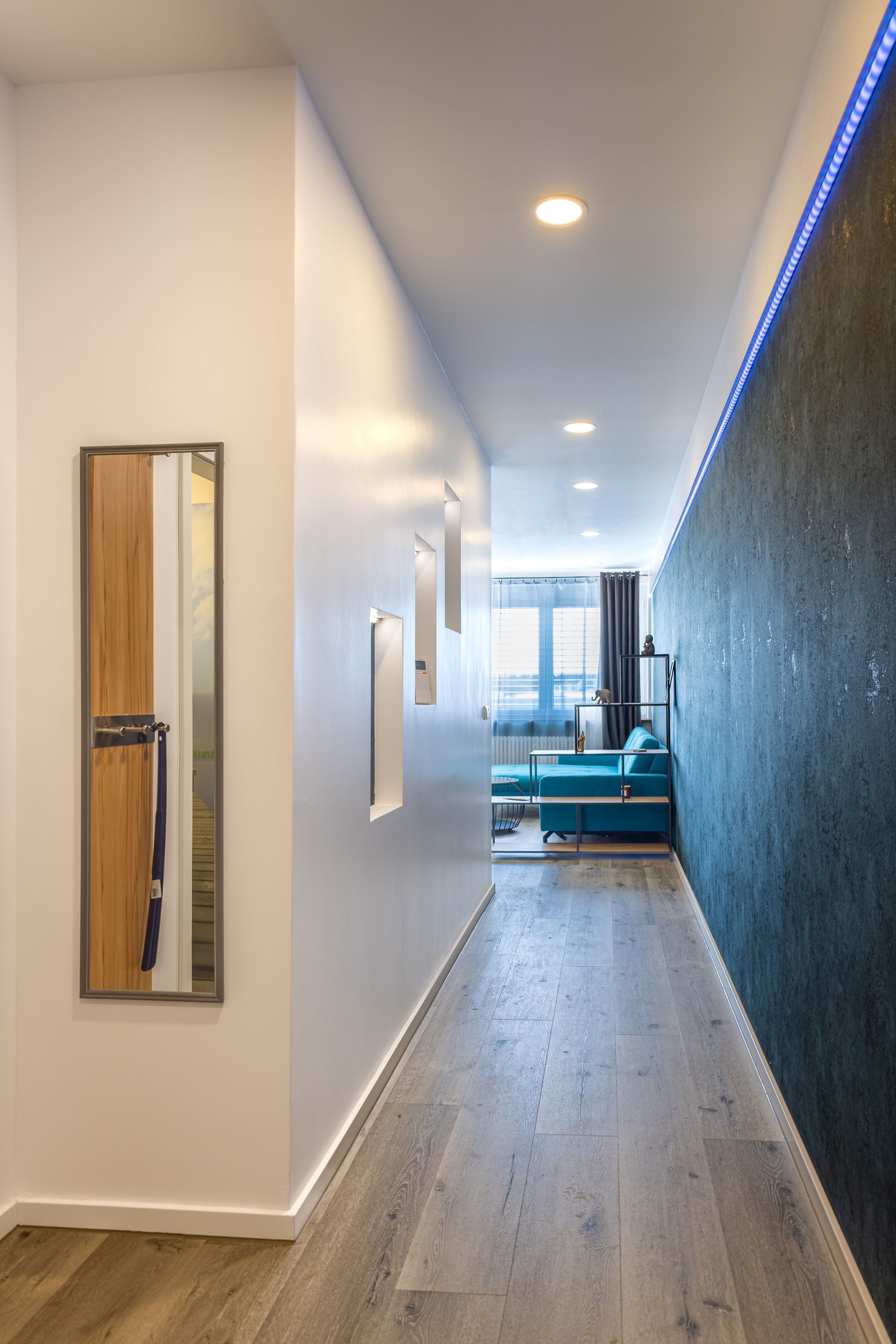 Apartment 4 4