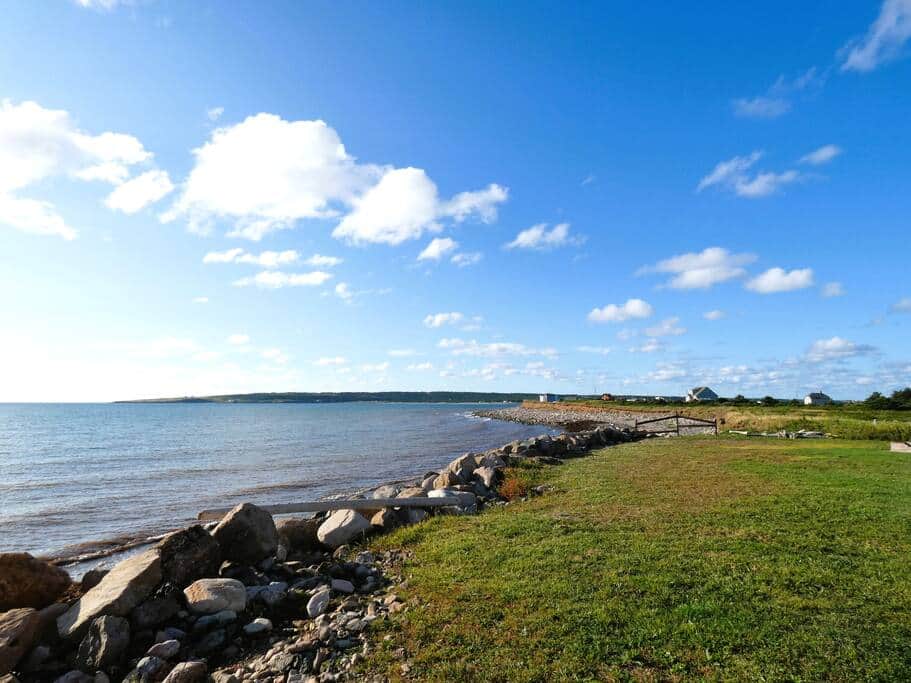 Cabot Trail Ocean Front & Mountain View Lodge Vacation Home in Chéticamp