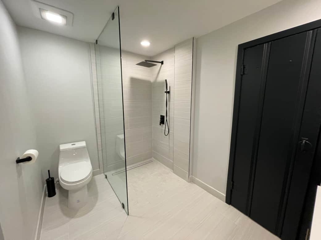 Handicap accessible shower 