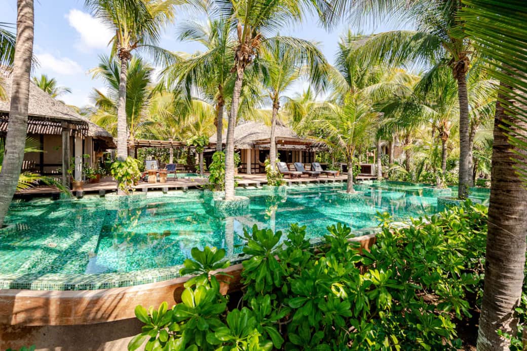 Private pool