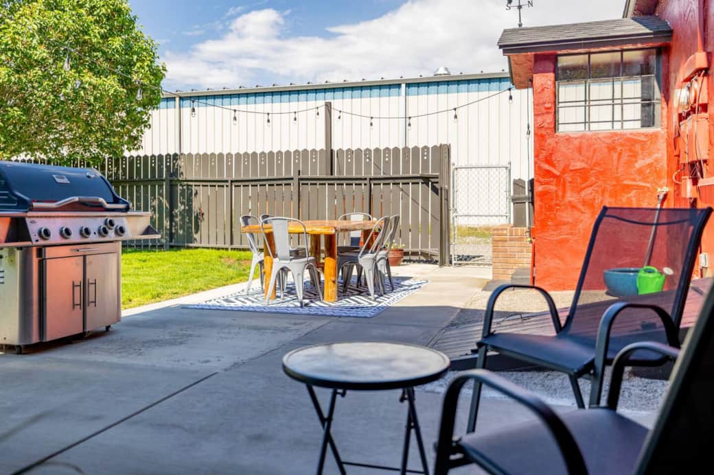 Natural Gas BBQ and Outdoor Dining
