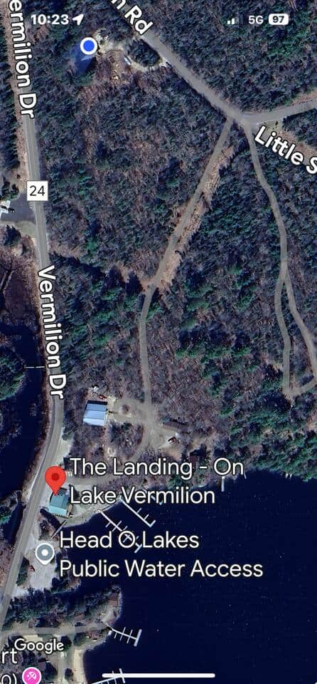 Wilderness Suite is located 1/4 miles from Wakemup public boat landing on Lake Vermilion. 