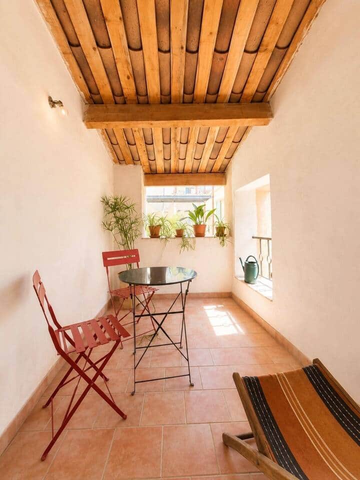 Terrace, table