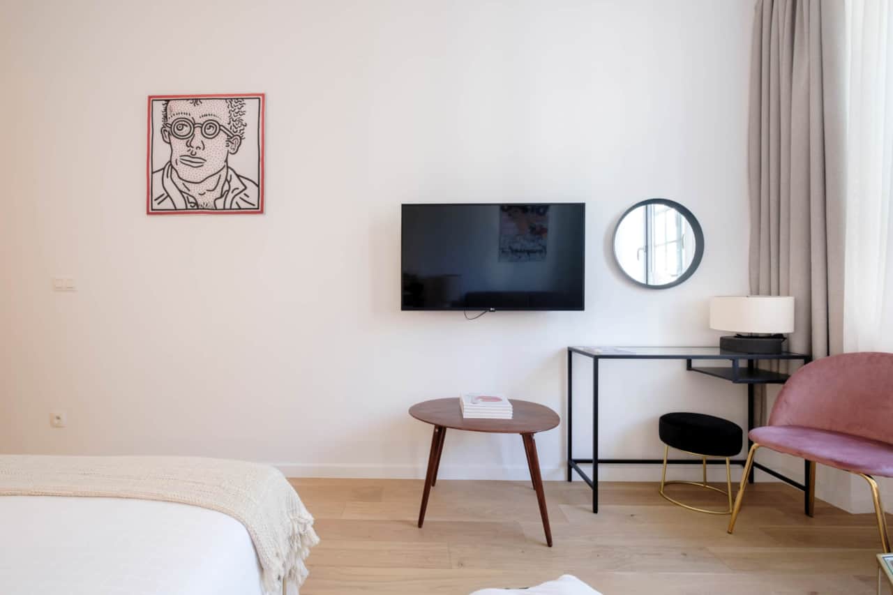 Living area / Sleeping area / Working area