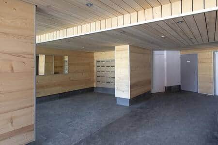 Hall d’entrée de la résidence et boîtes aux lettres — Cœur du Village, Val Thorens