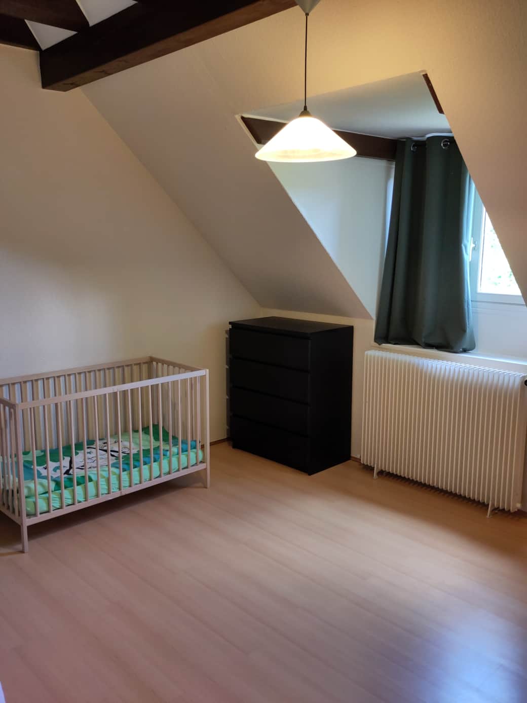 Chambre num 3 lit bébé