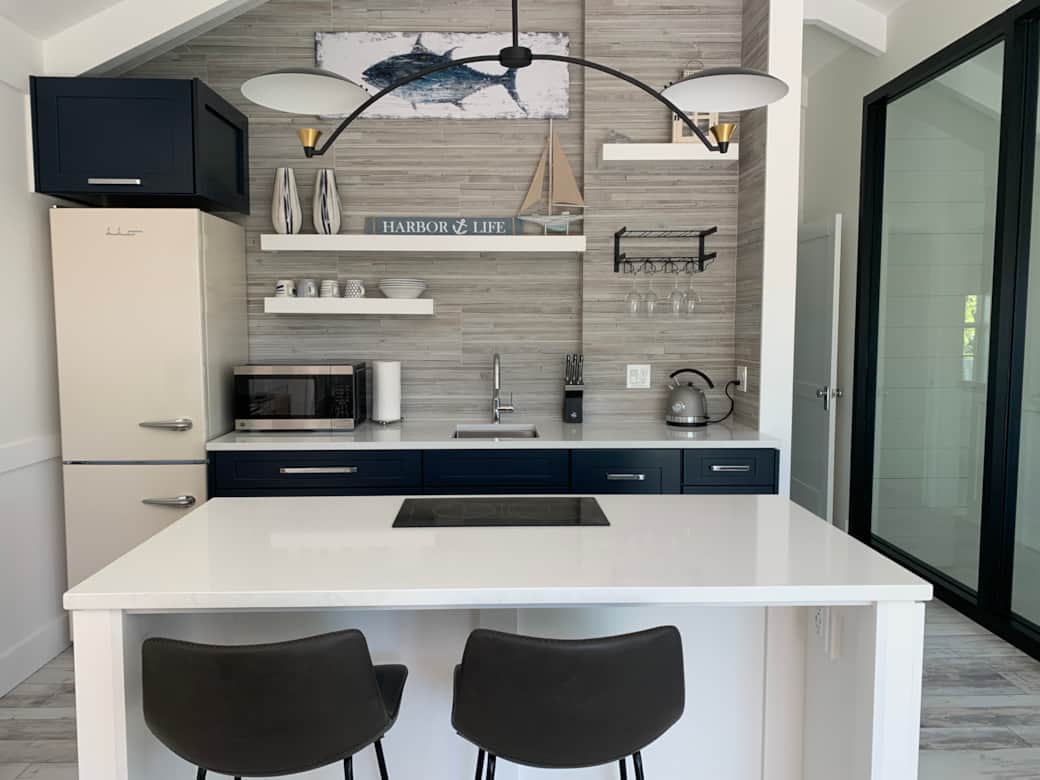 Kitchen island with seating for 2