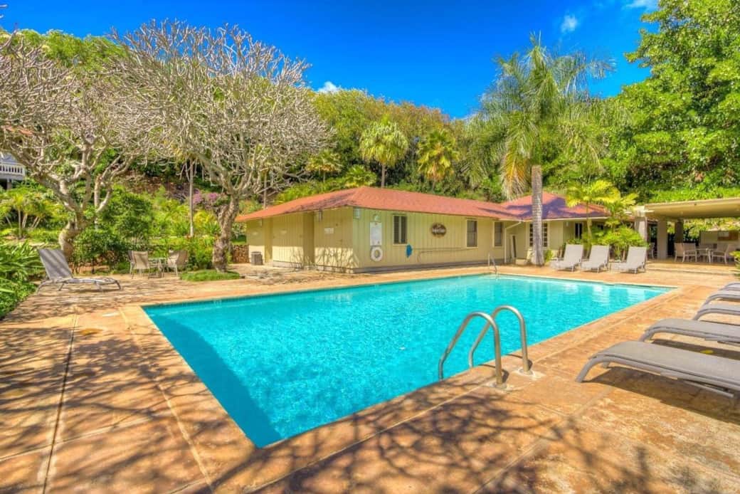 Pool and Clubhouse