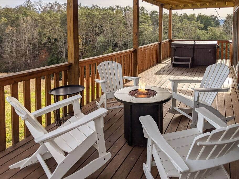 House 1 gas fire pit