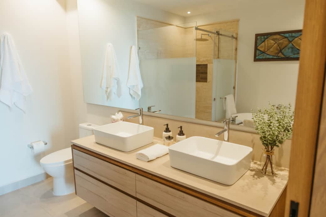 Insuite Bath