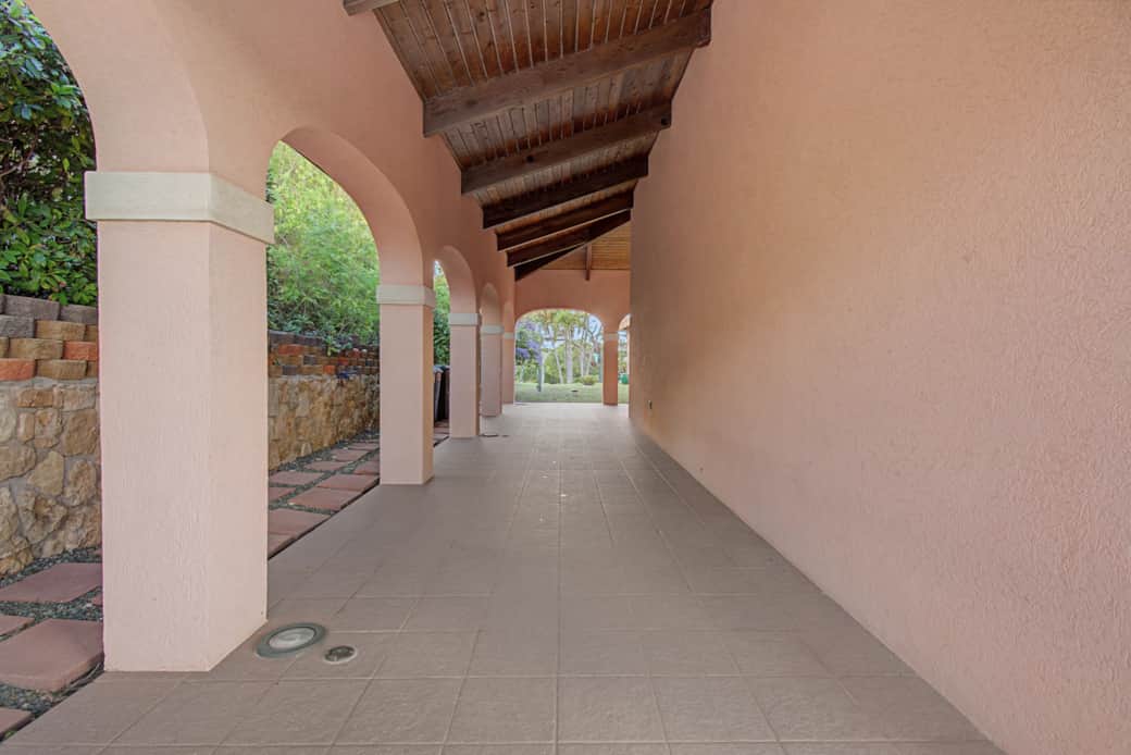 Entry way from driveway Entry way from driveway
